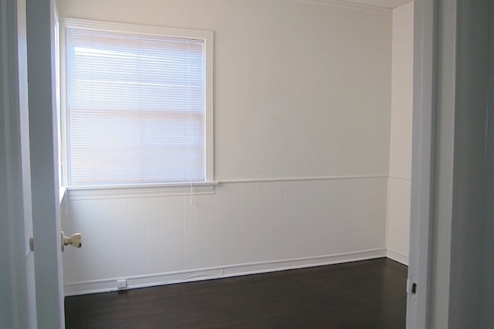 Middle Bedroom (unfurnished) - 4927 Forman Ave