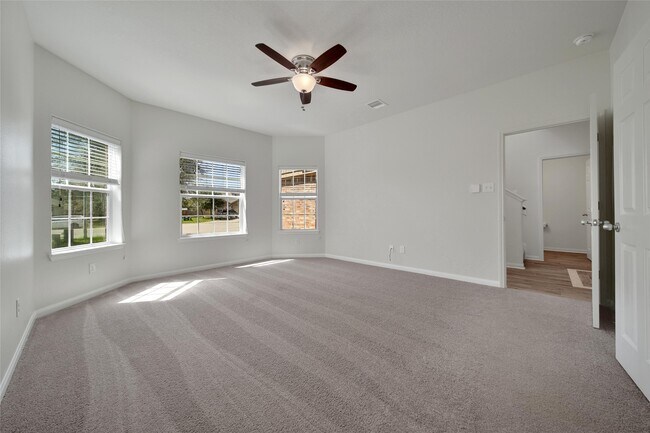 Building Photo - 305 Crooked Pine Court