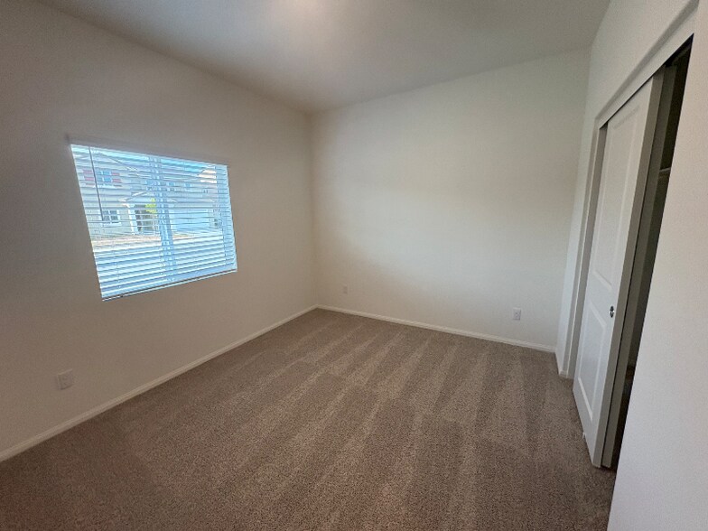 Building Photo - 31367 Autumn Blaze Dr