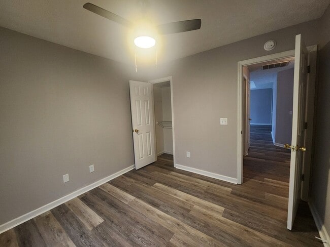 Building Photo - 6523 Fairfax Way