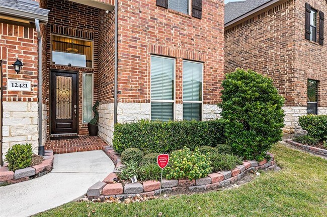 Building Photo - 12421 Tyler Springs Ln