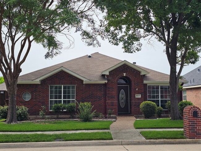 Primary Photo - 5217 Spicewood Dr