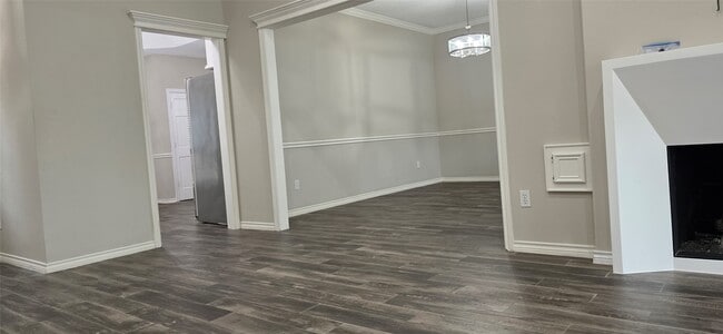 Building Photo - 1214 W Forest Dr
