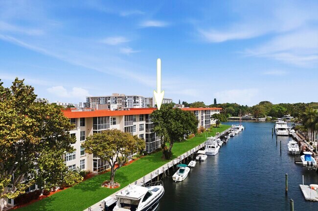 Building Photo - 3000 NE 48th Ct