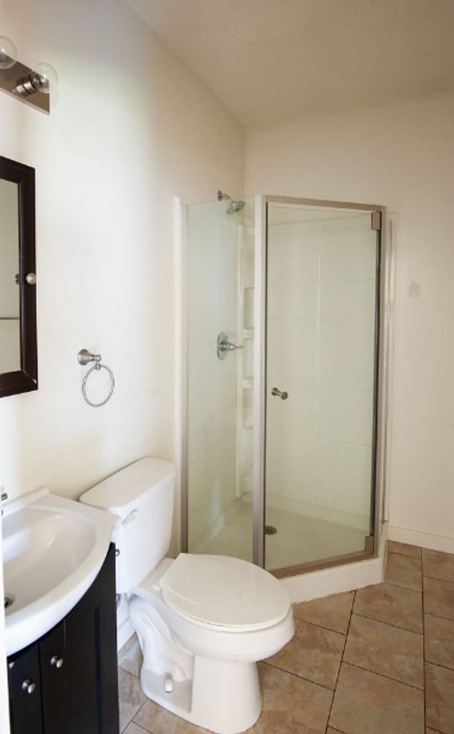 Interior Photo - 515 N. Washington