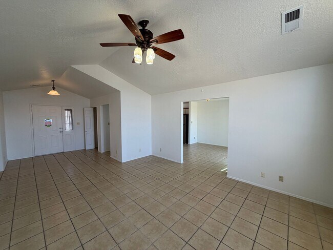Building Photo - 4520 Rockaway Loop NE