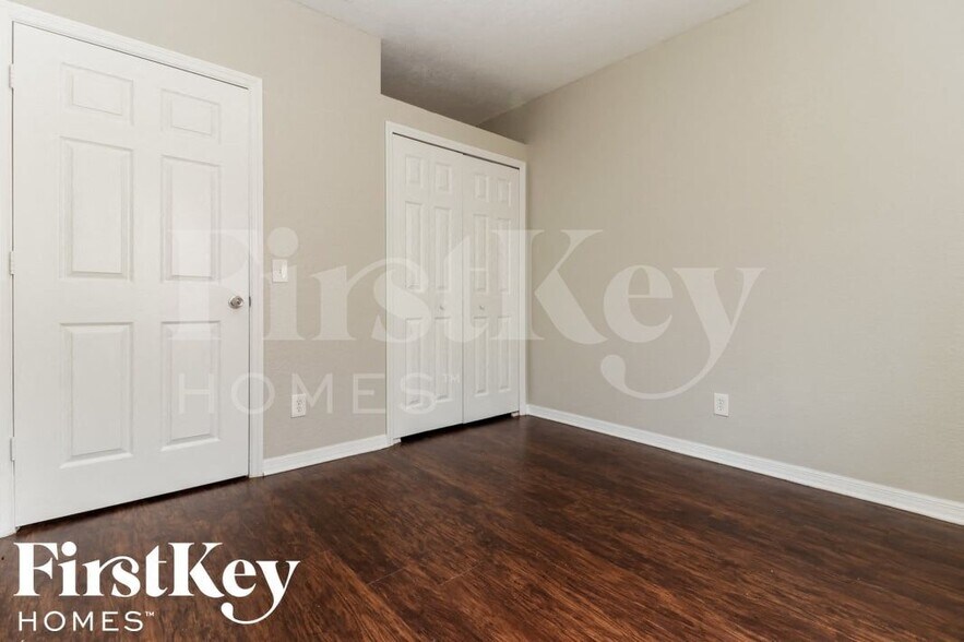 Building Photo - 2849 Peake St
