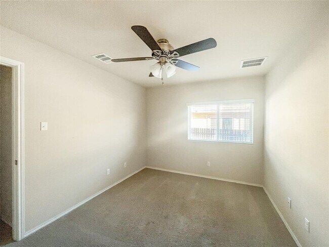 Building Photo - 188 Fletcher Bend
