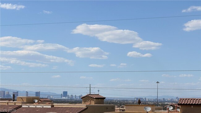 Building Photo - 61 Morning Mimosa Ct