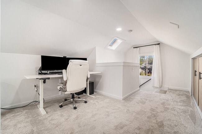 Building Photo - 1007 Mohawk Ave