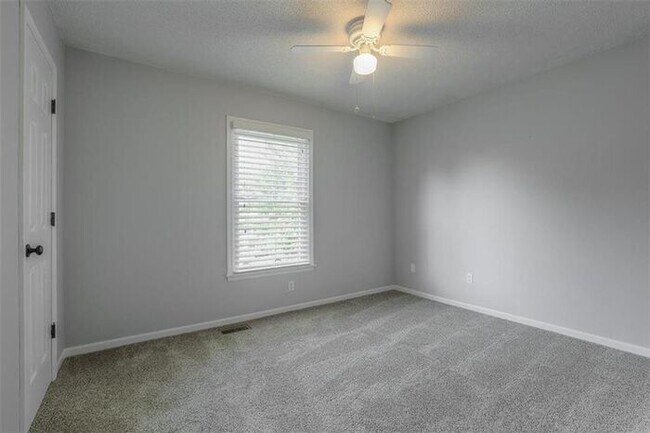 Building Photo - GORGEOUS Home in the Liberty School District-Available in JUNE!!