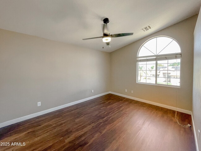Building Photo - 1615 W Enfield Way