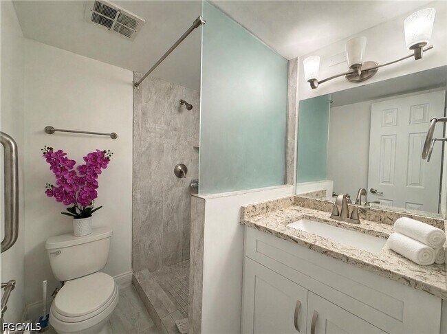 Building Photo - 1087 Forest Lakes Dr
