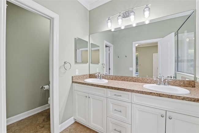 Building Photo - 4911 Boston Common Glen