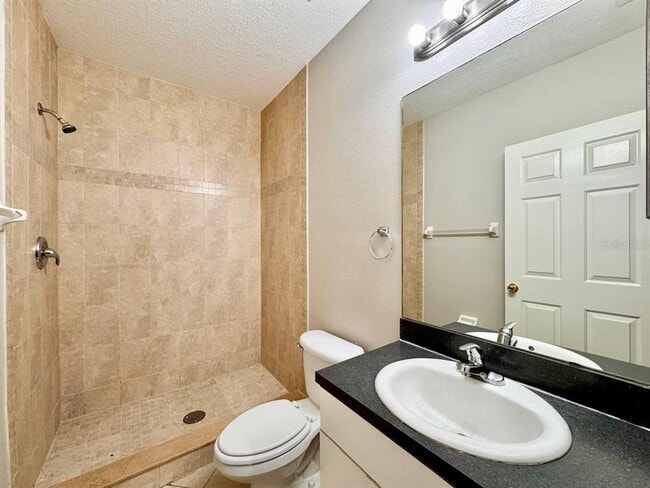 Building Photo - 2420 E Ida St