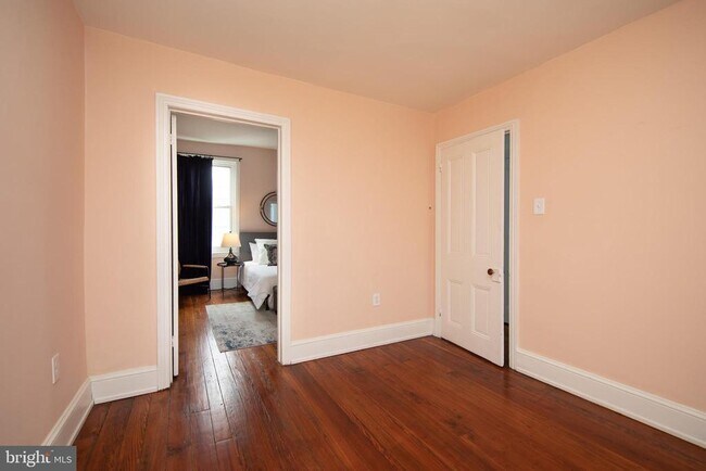 Building Photo - 2805 Poplar St