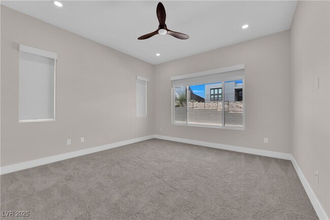 Building Photo - 11032 Rolling Vista Dr