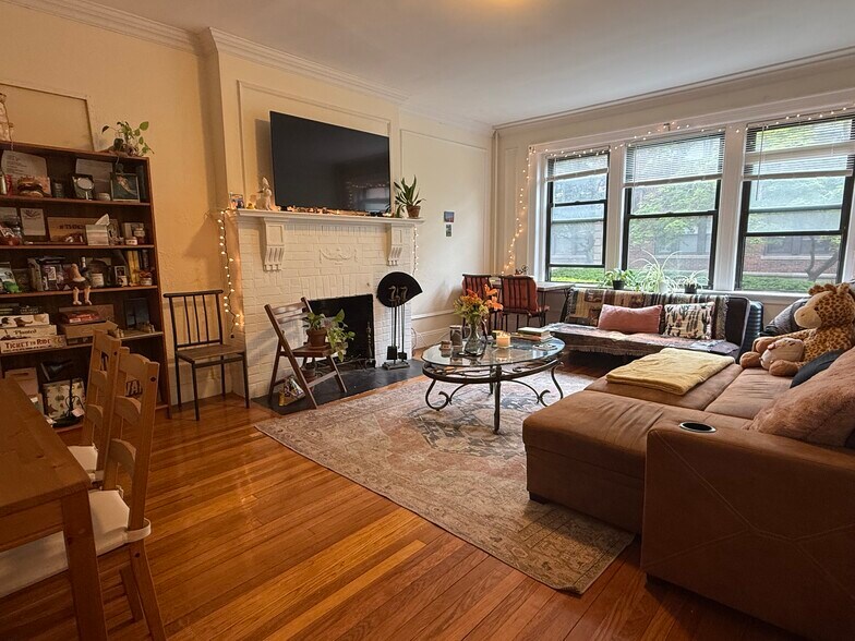 Primary Photo - 30 Park St