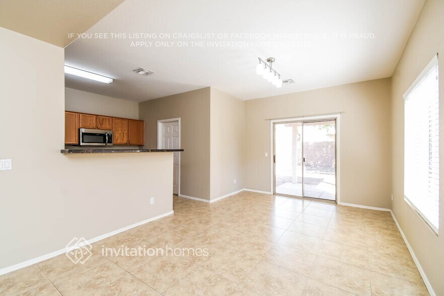 Building Photo - 806 E Tortoise Trail