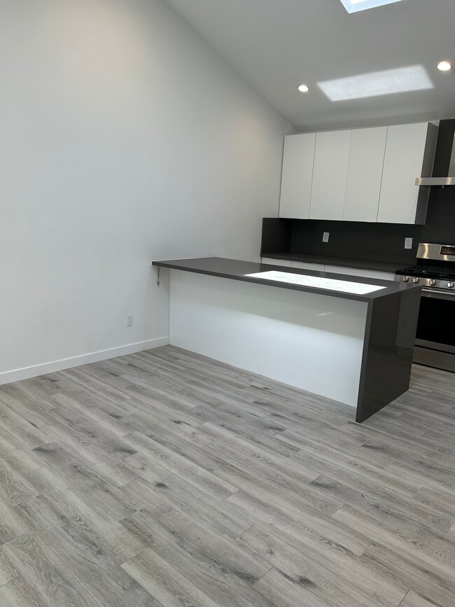 Building Photo - 17141 Sherman Way