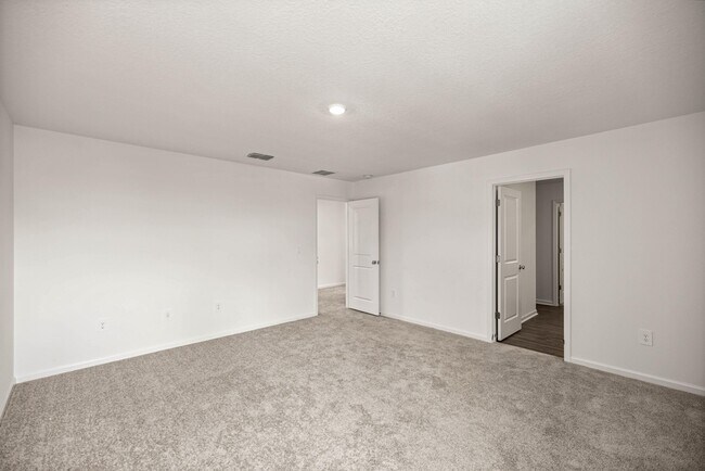 Building Photo - 4648 SW 84th St Rd