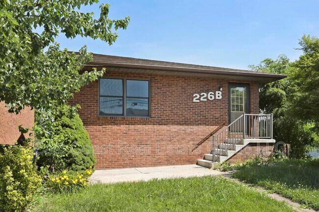 Primary Photo - 226 B Wakefield Rd