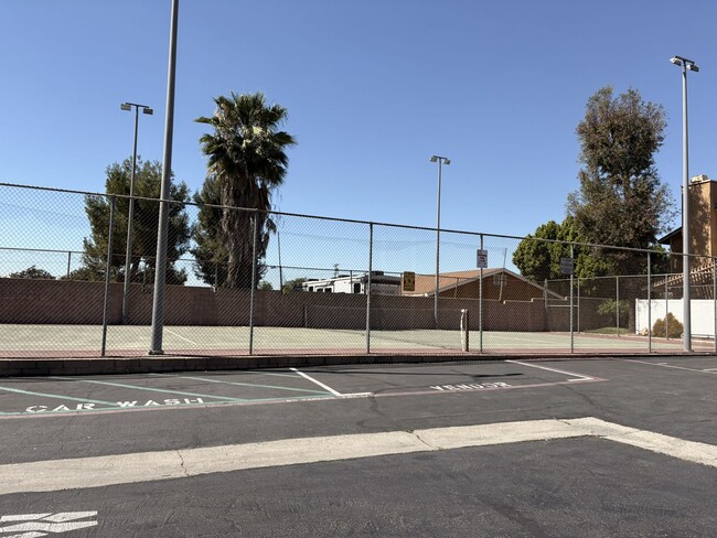 Building Photo - Beautifully Remodeled Home with Private Patio in Ontario