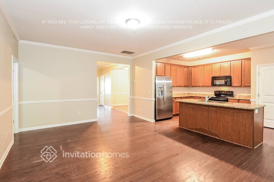 Building Photo - 526 Crestmont Ln
