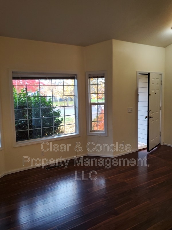 Building Photo - 3611 Berkshire St