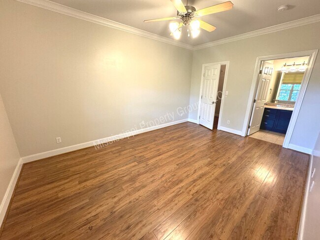 Building Photo - 3BD/3BA FOR RENT