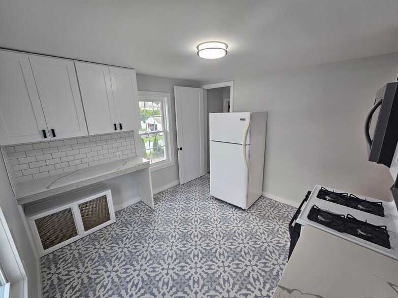 kitchen - 8 Wilson St