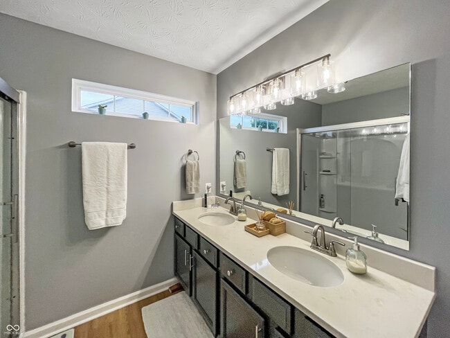 Building Photo - 2636 Bluewood Way