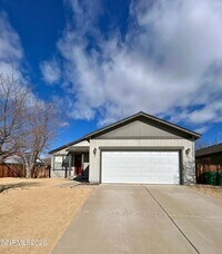 Building Photo - 986 Montero Dr