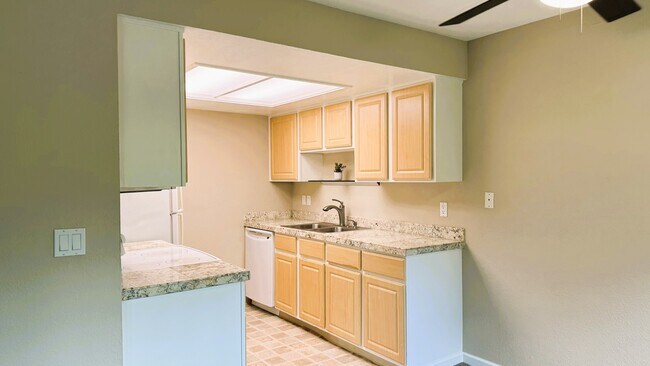 Building Photo - 9455 SW 146th Terrace