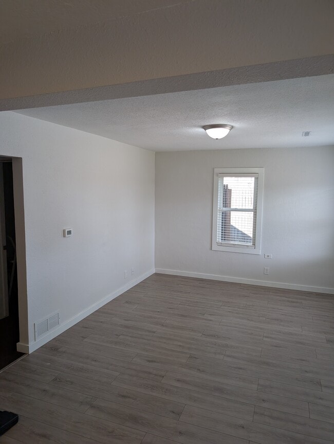 Building Photo - 245 NW 51st Pl