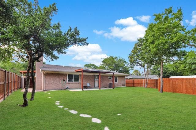 Building Photo - 821 Wisteria Way