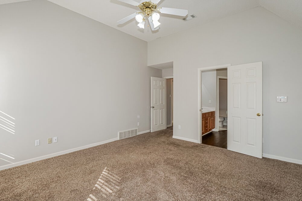 Building Photo - 5041 Thornebrook Cove
