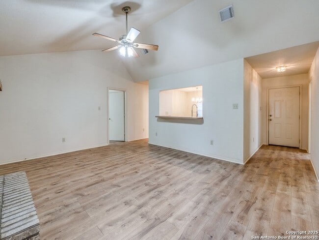 Building Photo - 510 Maricopa Dr