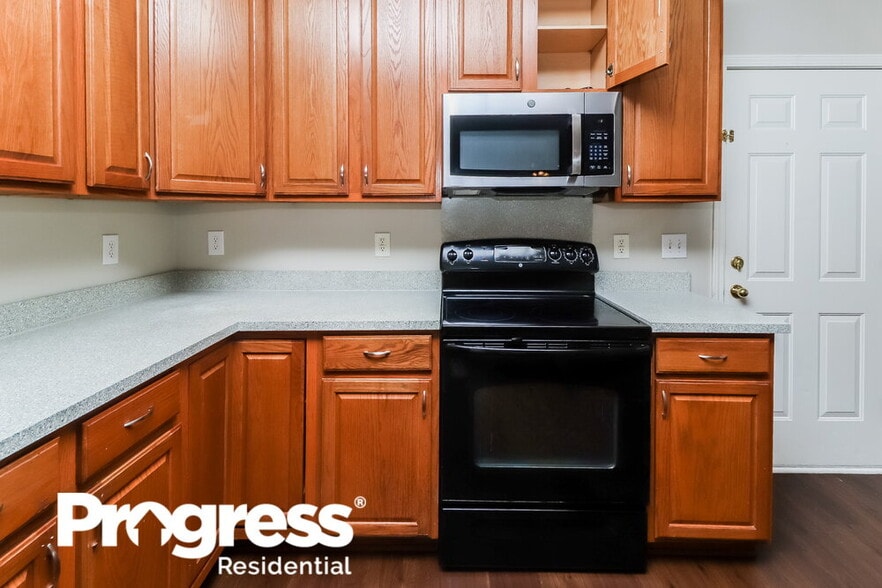 Building Photo - 234 Kendra Dr SW