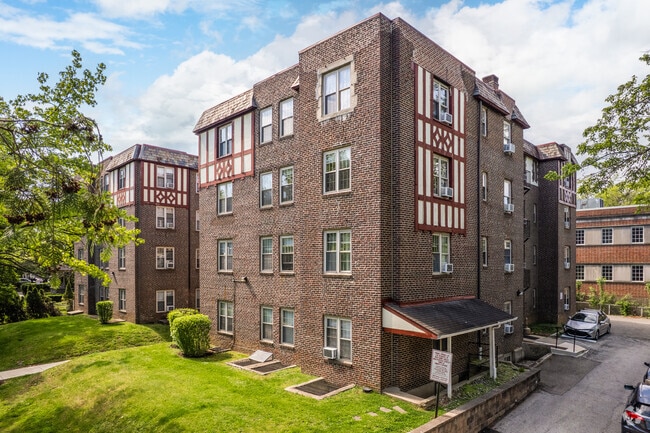 Building Photo - Bryn Mawr Gables