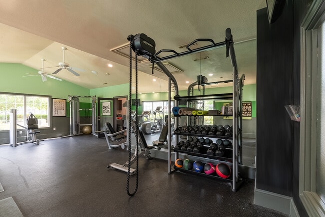 Apartment Gym - Weights - 1665 S Radisson Dr
