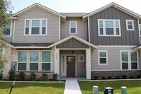 Building Photo - 724 Westfield Blvd