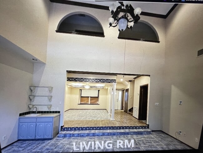 Building Photo - 7 Donore Square