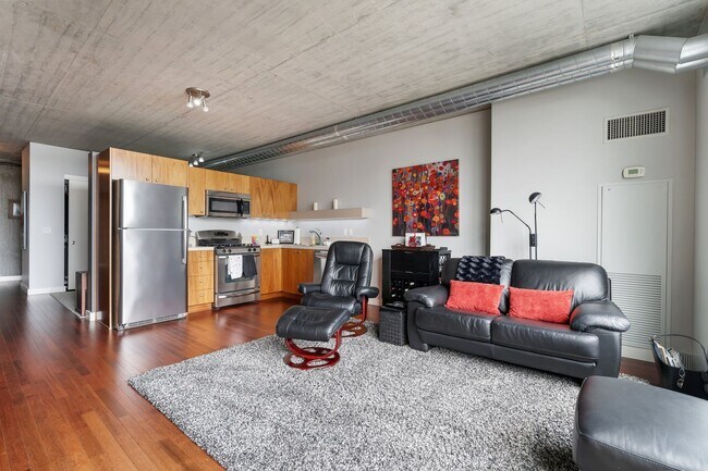 Building Photo - Civic Condominiums - FURNISHED 8th floor s...