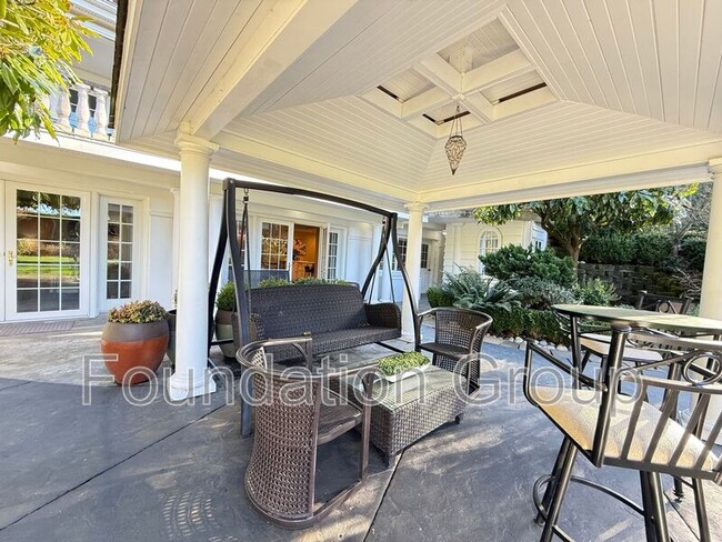 Building Photo - 3417 122nd Pl NE