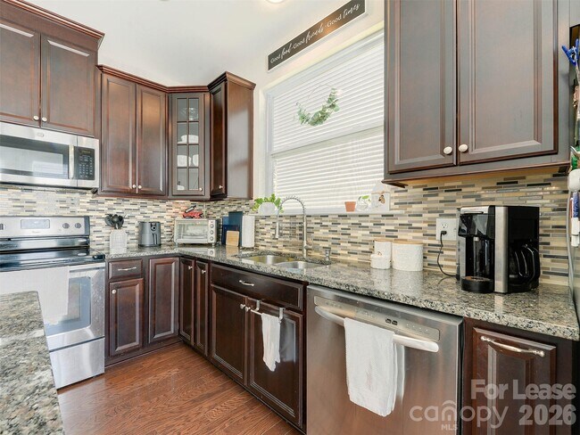 Building Photo - 7121 Toxaway Ln