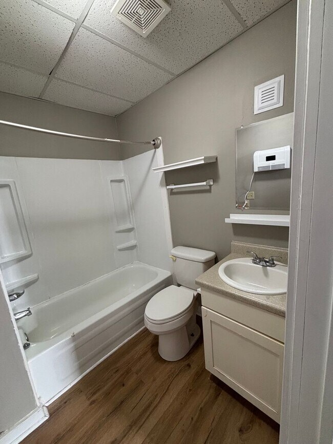 Building Photo - 1023/1025 N Campbell Ave