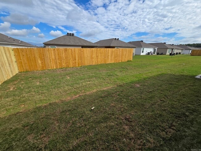 Building Photo - 10417 Marilyn Dr