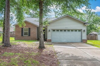Building Photo - 646 Hunters Ridge Rd