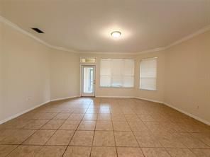 Building Photo - 12947 Runswick Ave
